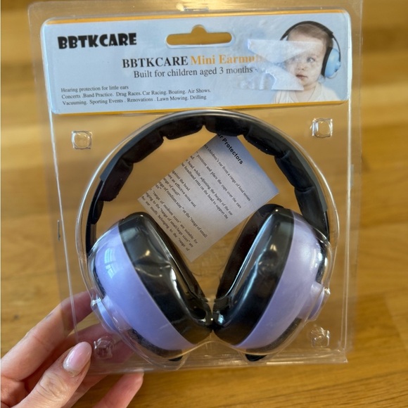 Kids Noise Cancelling Headphones - Purple - Picture 1 of 2